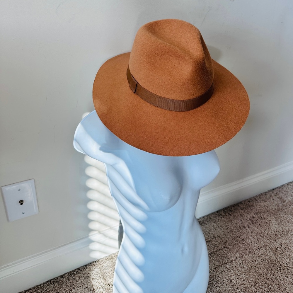 Tan Brown Brim Hat NWT